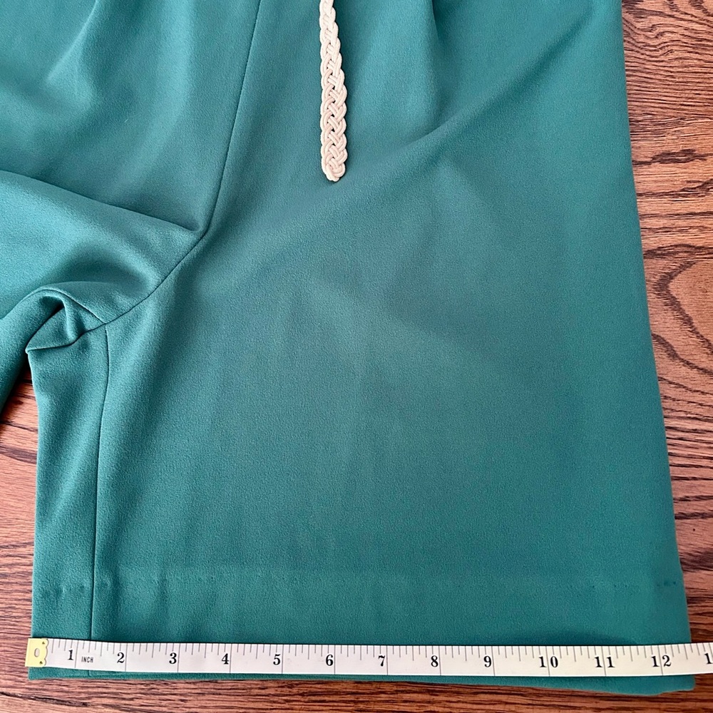 Calvin Klein Sleeveless V-neck Meadow Green Stretch Romper Shorts - Picture 8 of 11